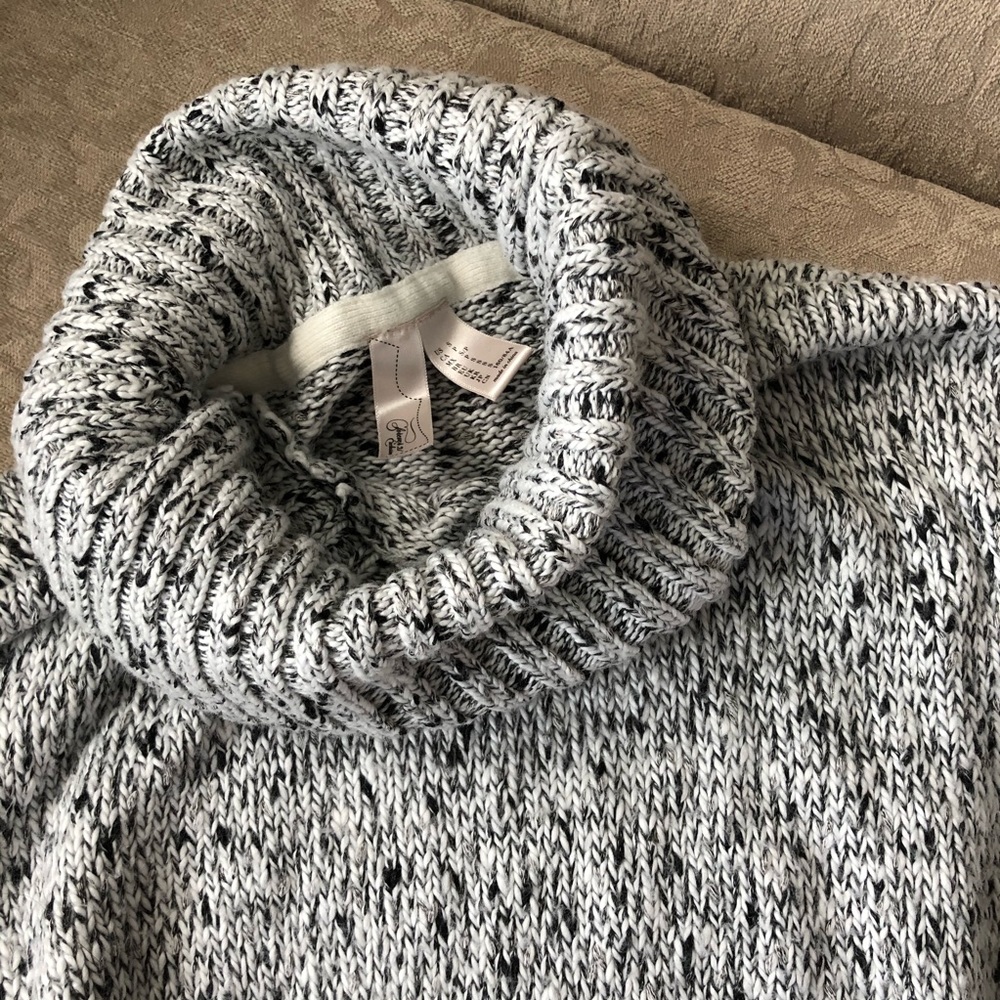 long turtleneck sweater - Picture 2 of 6